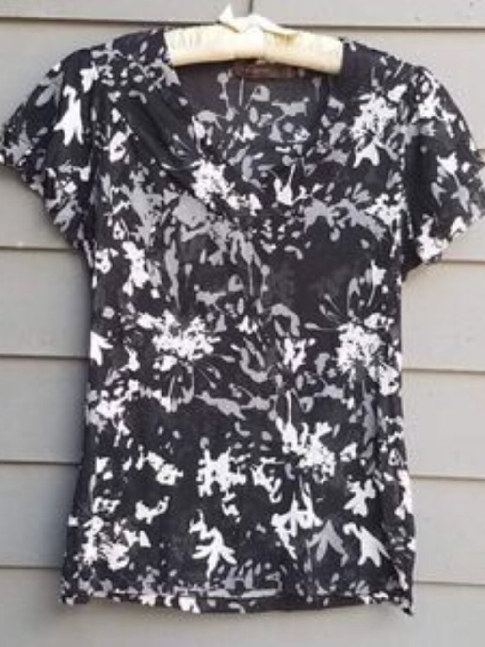 The Limited Black and White Floral Sheer V Neck Blouse size Large